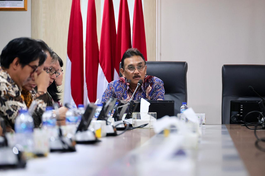 Kementerian Agraria dan Tata Ruang/Badan Pertanahan Nasional (ATR/BPN) menggelar Kick Off Meeting Penyusunan Rencana Aksi Rancangan Undang-Undang (RUU) tentang Administrasi Pertanahan pada Jumat (09/01/2026).

